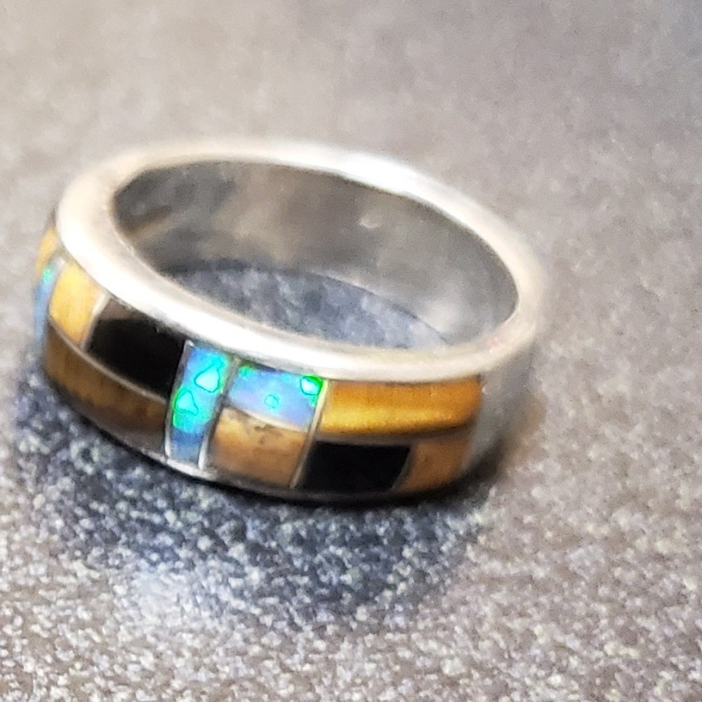 Vintage sterling ring ….. Gift